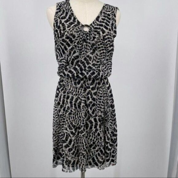 St John Sports sleeveless stretchy Dress black XSP BoxC feels light and fresh - Picture 5 of 5